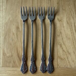 Lot Of 4 Oneida Mansion Hall Cocktail Forks Distinction Deluxe Stainless